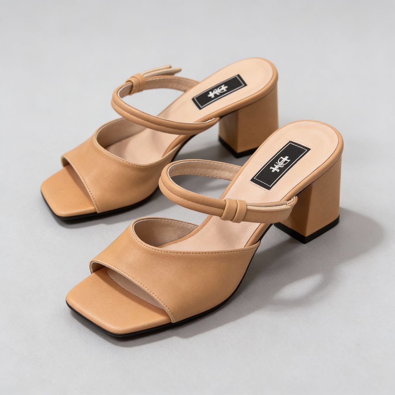 Esma Heels in Brown
