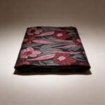 Safir Sampin in Red Black