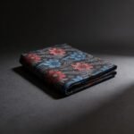 Utbah Sampin in Black Blue