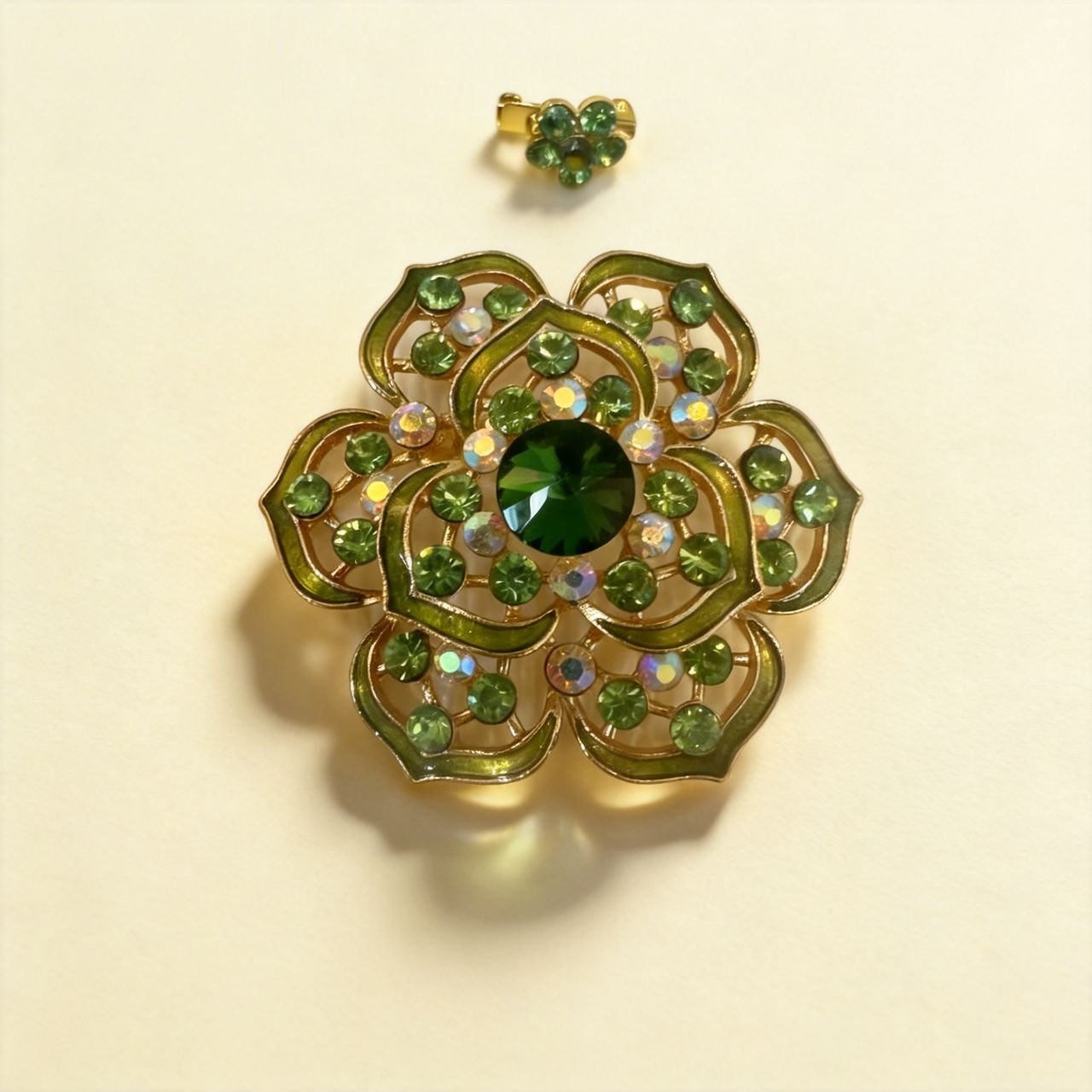 Green Flower Chin & Shoulder Brooch