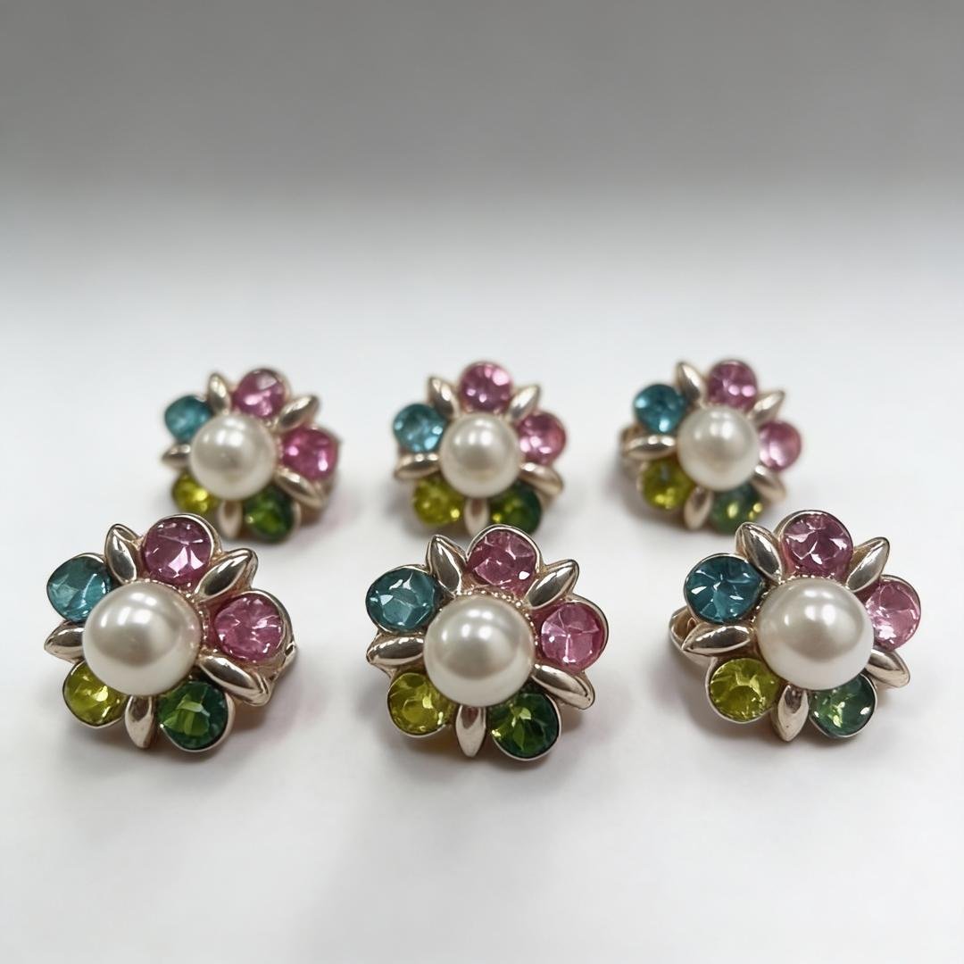 Six-Piece Chin Brooch (Colorful)